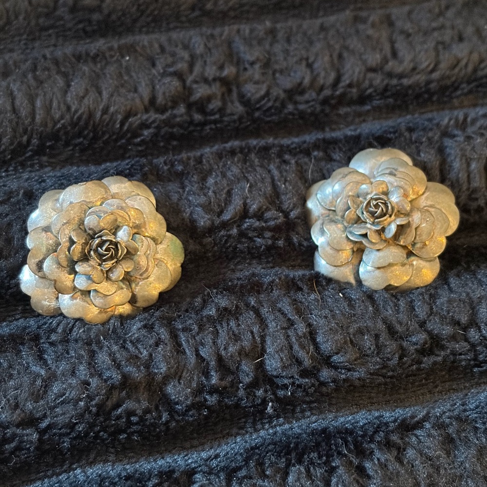 Vintage Peruzzi Florence silver 800 clip on flower earrings